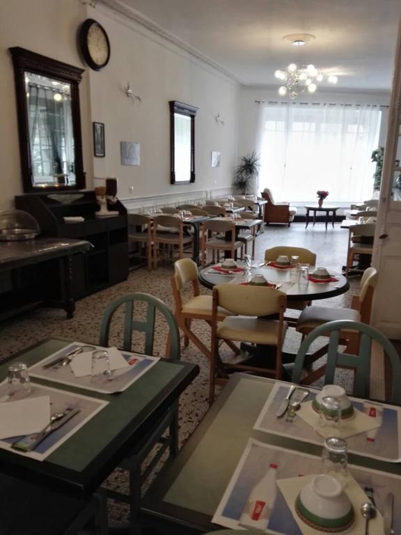 Hotel Nice Flore Виши Екстериор снимка