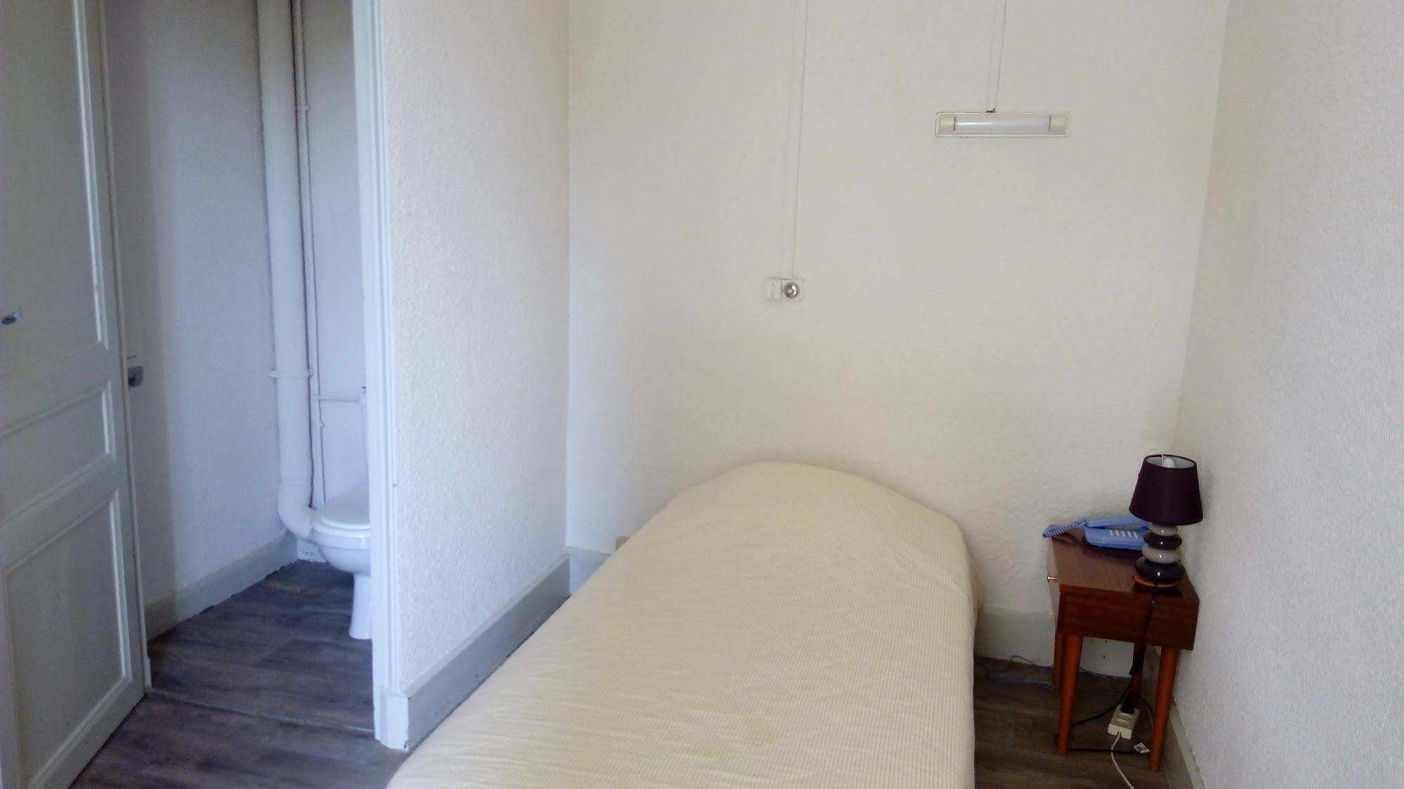 Hotel Nice Flore Виши Екстериор снимка