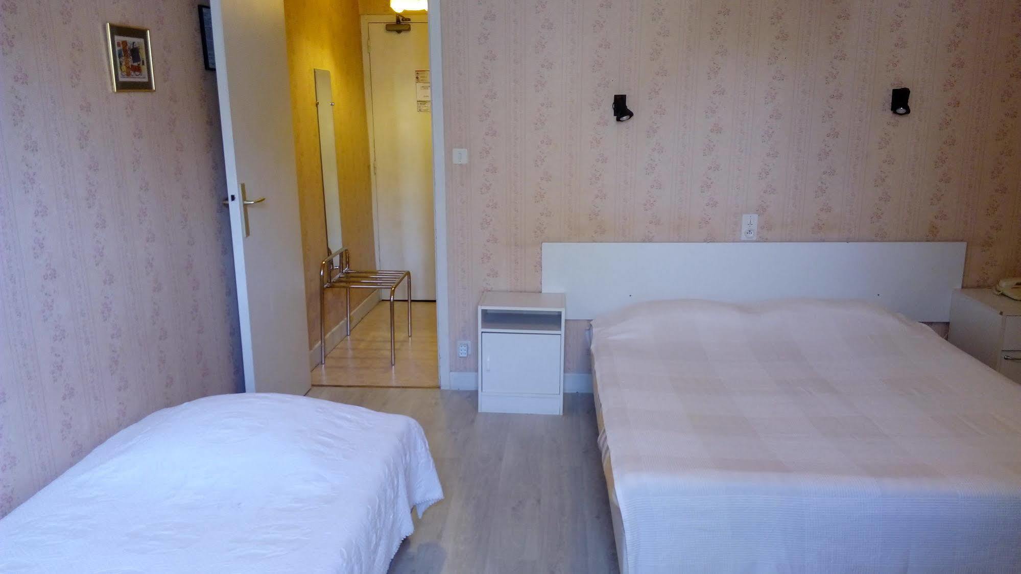 Hotel Nice Flore Виши Екстериор снимка