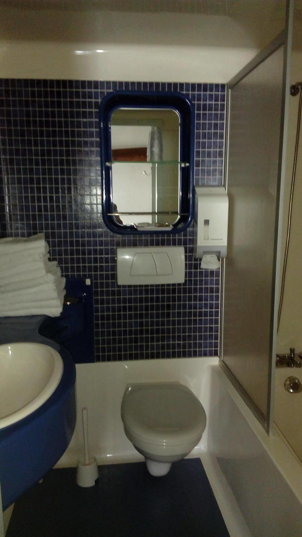 Hotel Nice Flore Виши Екстериор снимка