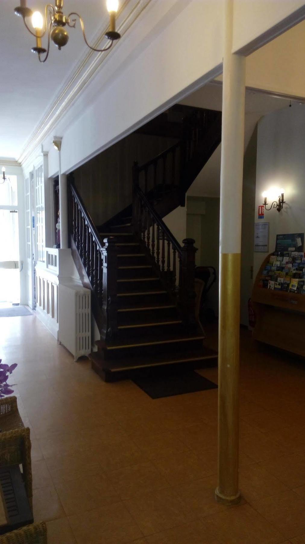 Hotel Nice Flore Виши Екстериор снимка